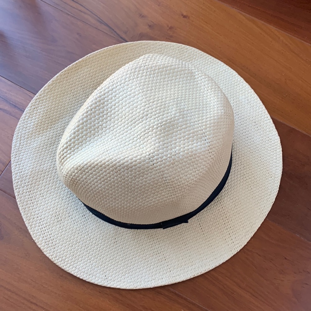 Straw hat